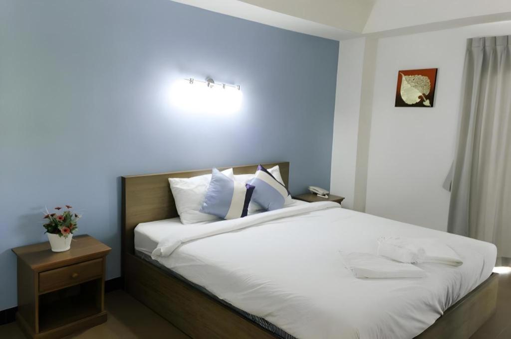 Urban House 195 Hotel Chiang Mai Ngoại thất bức ảnh